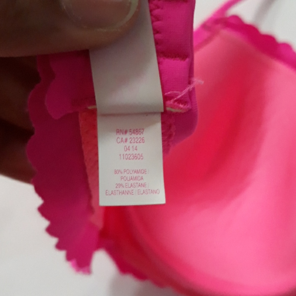 Victoria's Secret underwire Bikini top size 32C - Picture 10 of 13